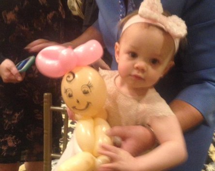 Baby girl with Balloon baby - Balloon Twisting
